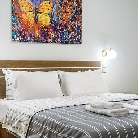 Urban Luxury On A Quiet Street In The Center Of Athens Διαμέρισμα Εξωτερικό φωτογραφία